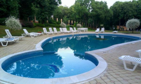 Luxury Sunrise Complex Apartment